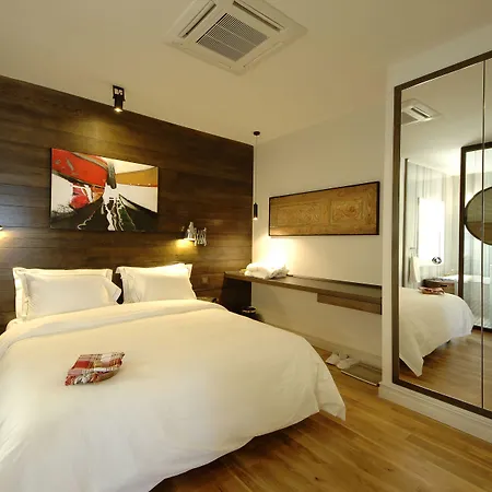 Urban Aparthotel Istanboel