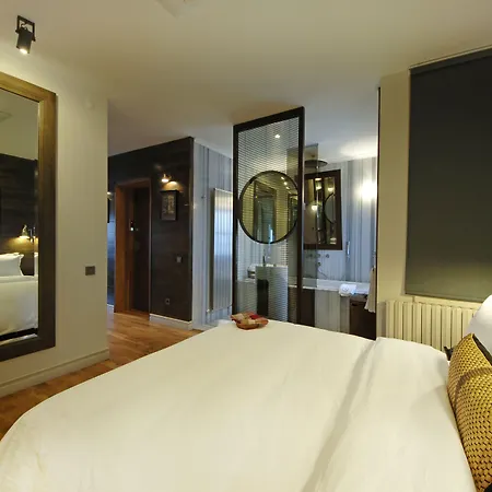 Urban 4*