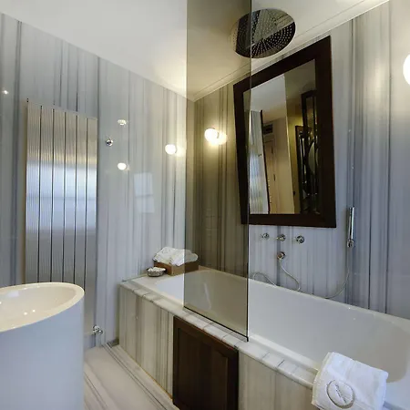 Urban Aparthotel
