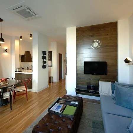 شقة فندقية Urban 4*