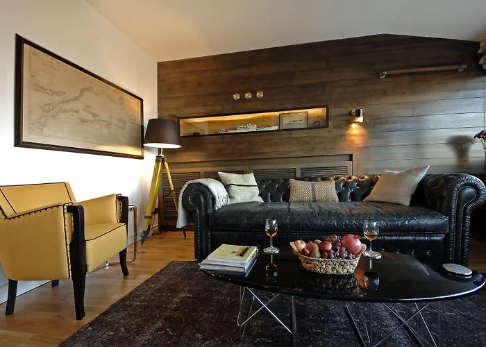 מלון דירות Urban 4*