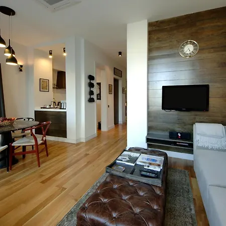 Aparthotel Urban 4*
