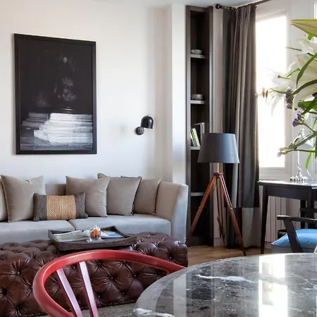 Urban Aparthotel 4*
